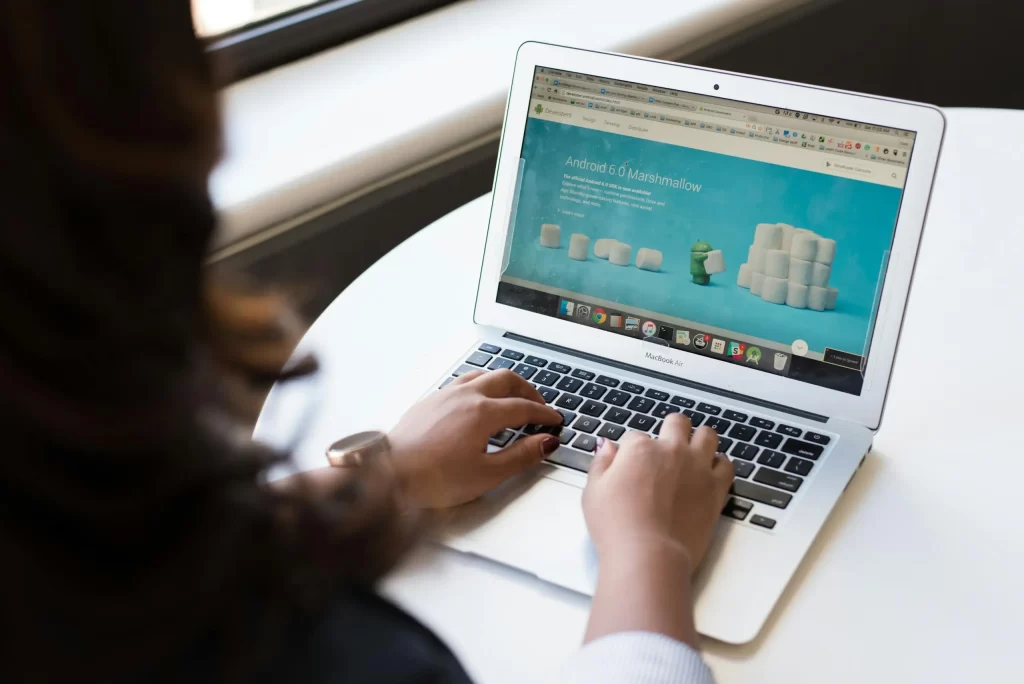 Custom web design services by CDH WebDesign for small to medium businesses in Australia